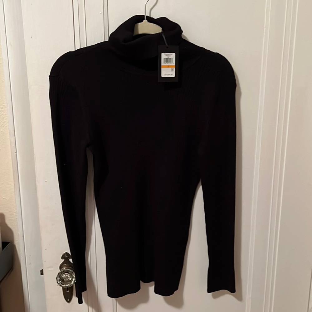 DKNY turtle neck size s